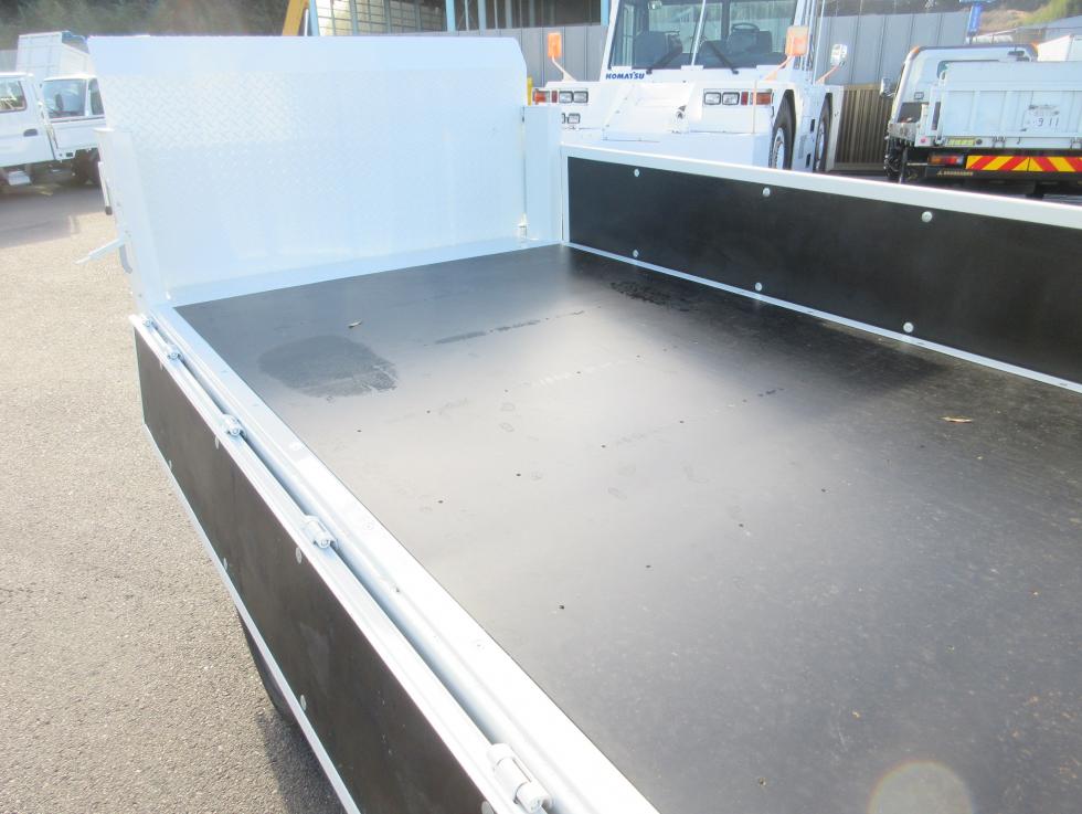 三菱 平ボデー・Wキャブ・シャーシ 小型  2RGーFBAV0 32枚目