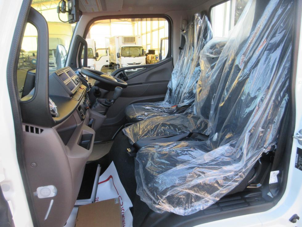 三菱 平ボデー・Wキャブ・シャーシ 小型  2RGーFBAV0 20枚目