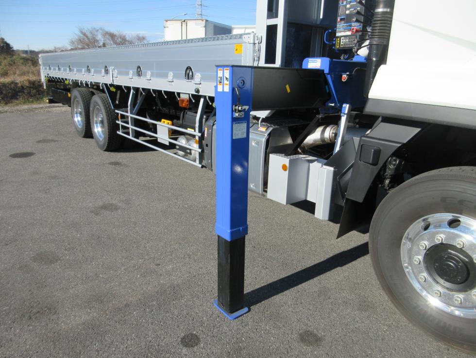 三菱 クレーン付 大型  2PGーFU84VZ 24枚目